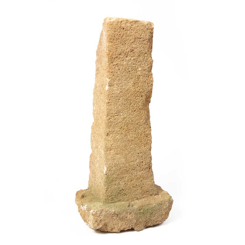 Estela obelisco de la Fonteta